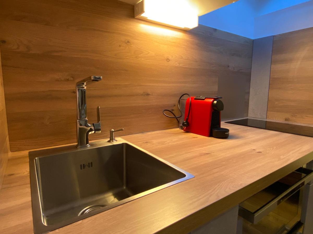 Joli Studio Renove Au Coeur De โกเตอเรต์ ภายนอก รูปภาพ